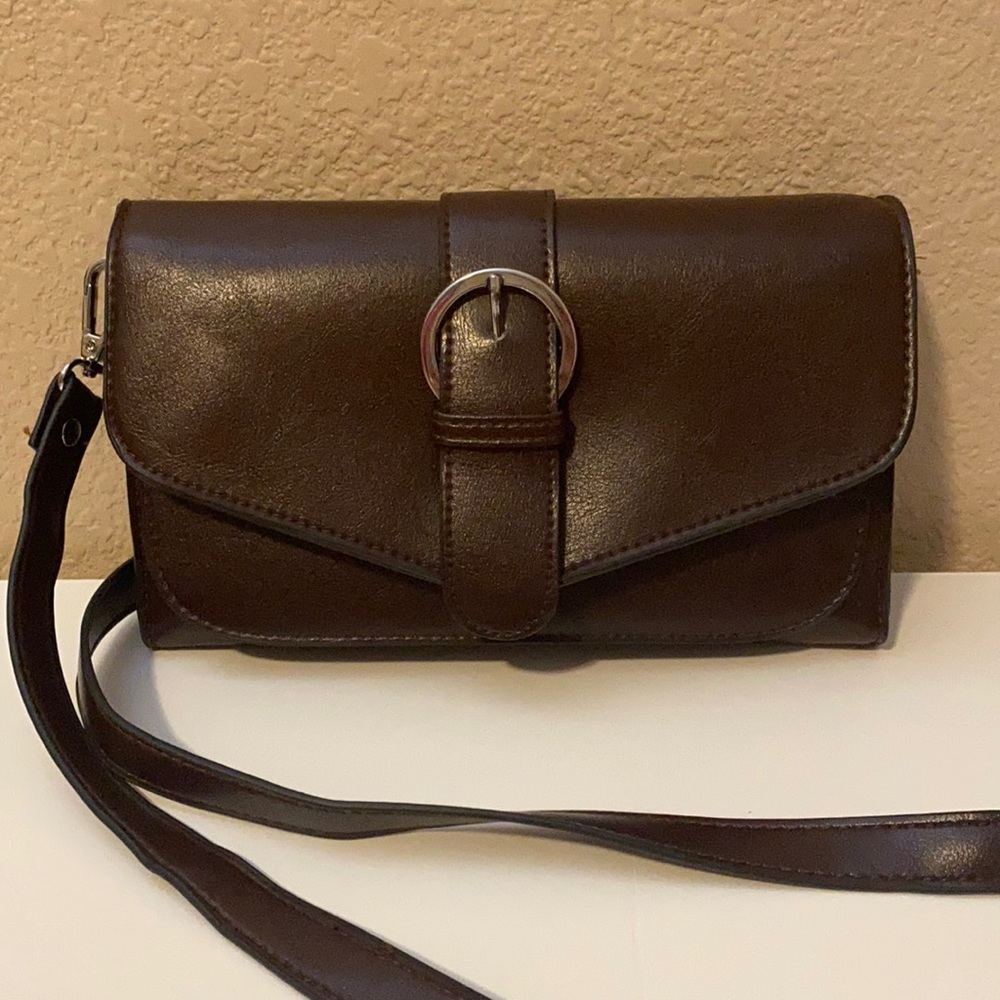 Belladonna crossbody
